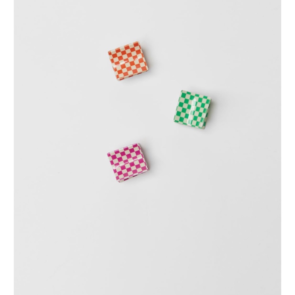 ✨SALE✨ZARA THREE-PACK OF CHECKERBOARD HAIR CLIPS ✨SALE✨